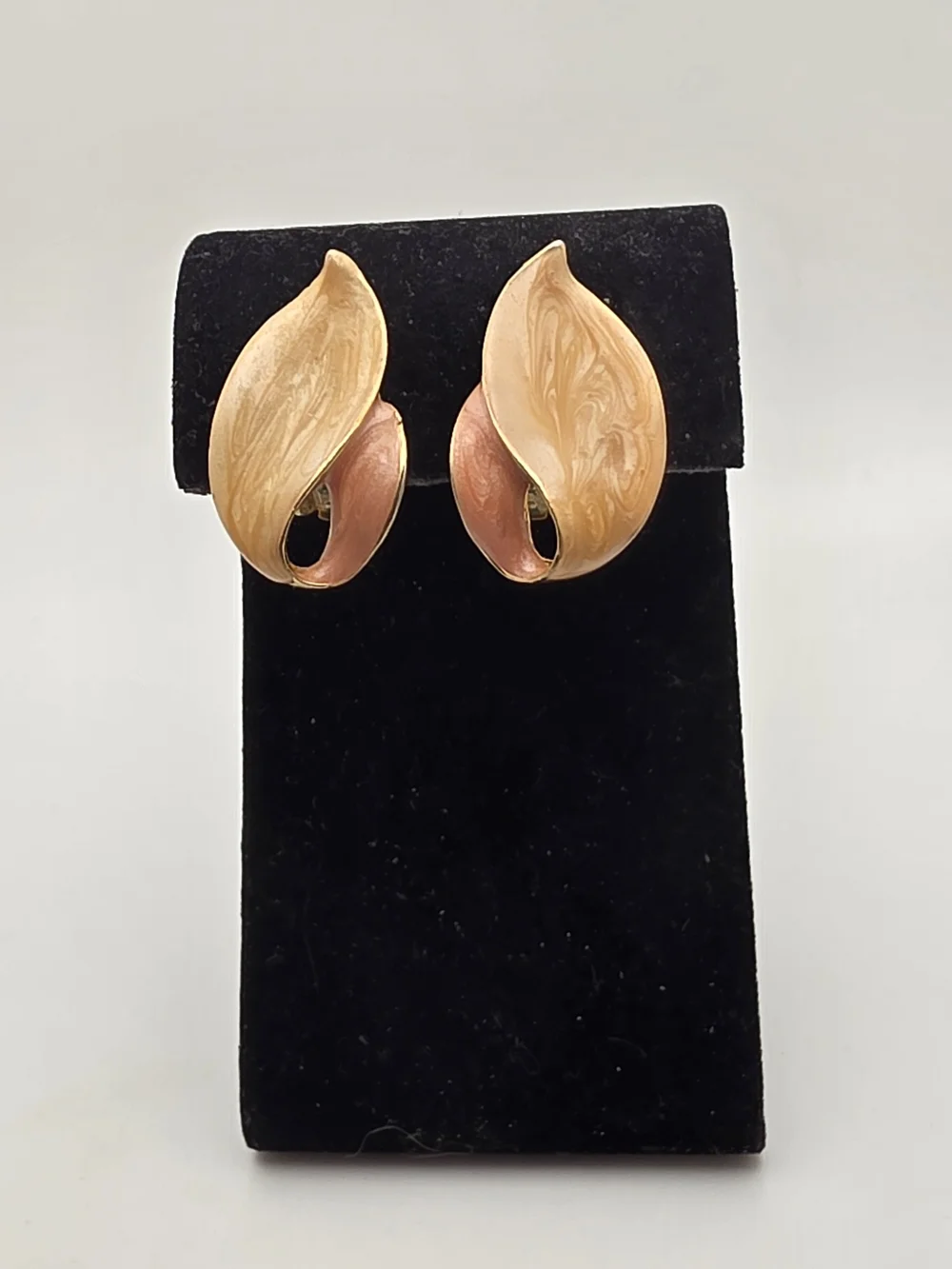 N/A pair vintage